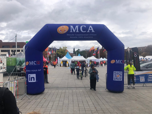 Une arche gonfable pour la MCA