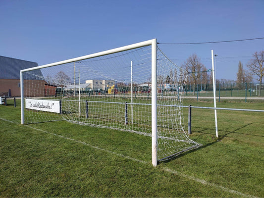 Des filets de buts de football